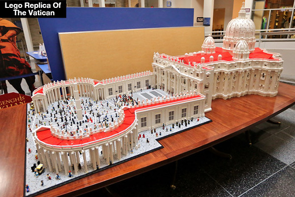 Un Vaticano di Lego per Papa Francesco in America