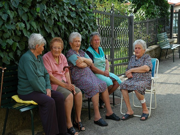 Novità per le donne, un passo avanti sul pensionamento