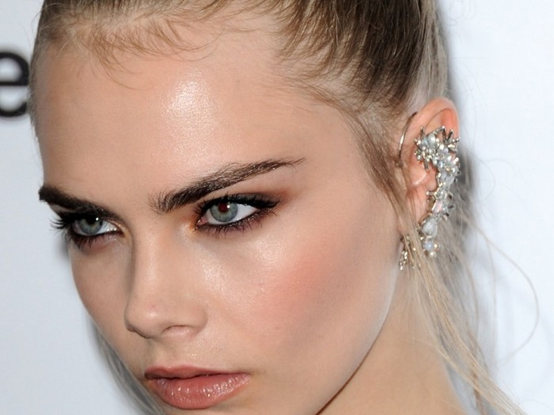 Ear Cuff: l'orecchino che si porta con la pettinatura a schiaffo