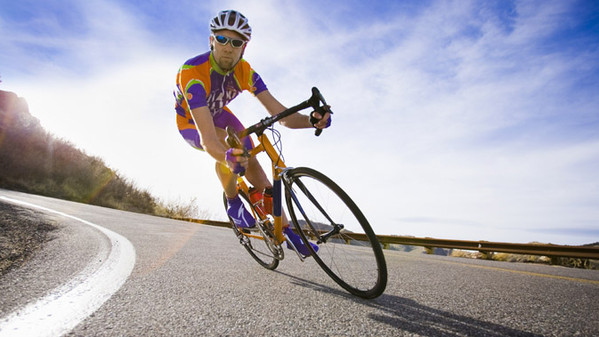 Ciclisti: i morti sulle strade non diminuiscono