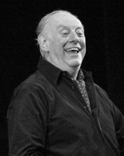 Dario Fo : dalla fine del petrolio nascerà un nuovo mondo.