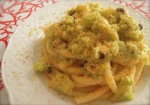 BUCATINI CON BROCCOLI E PATATE