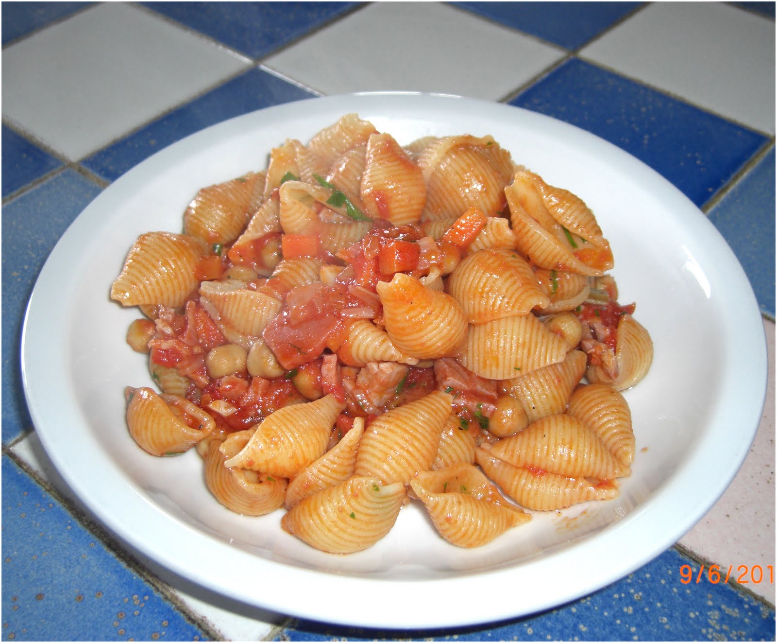 Conchiglie con sugo di triglie