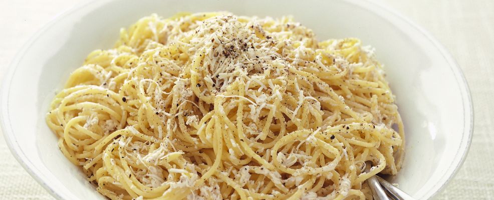 Spaghetti al pepe e al formaggio