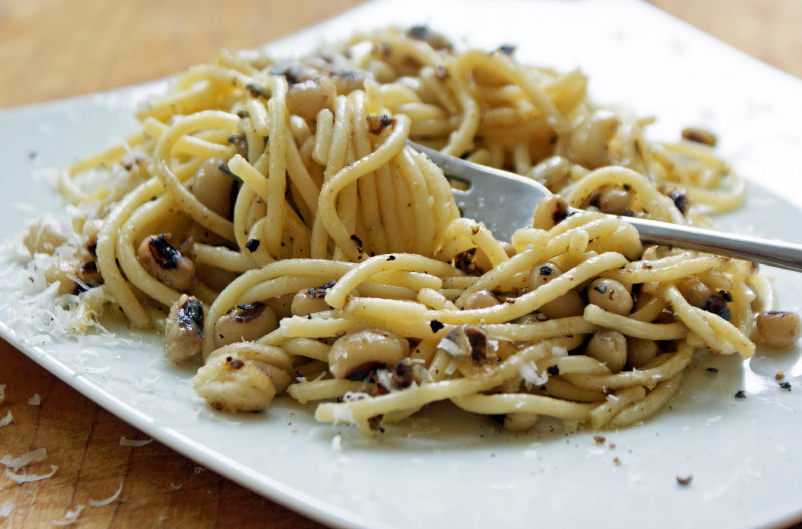 pasta cacio e pepe alla romana