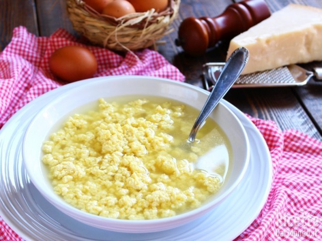 Stracciatella in brodo