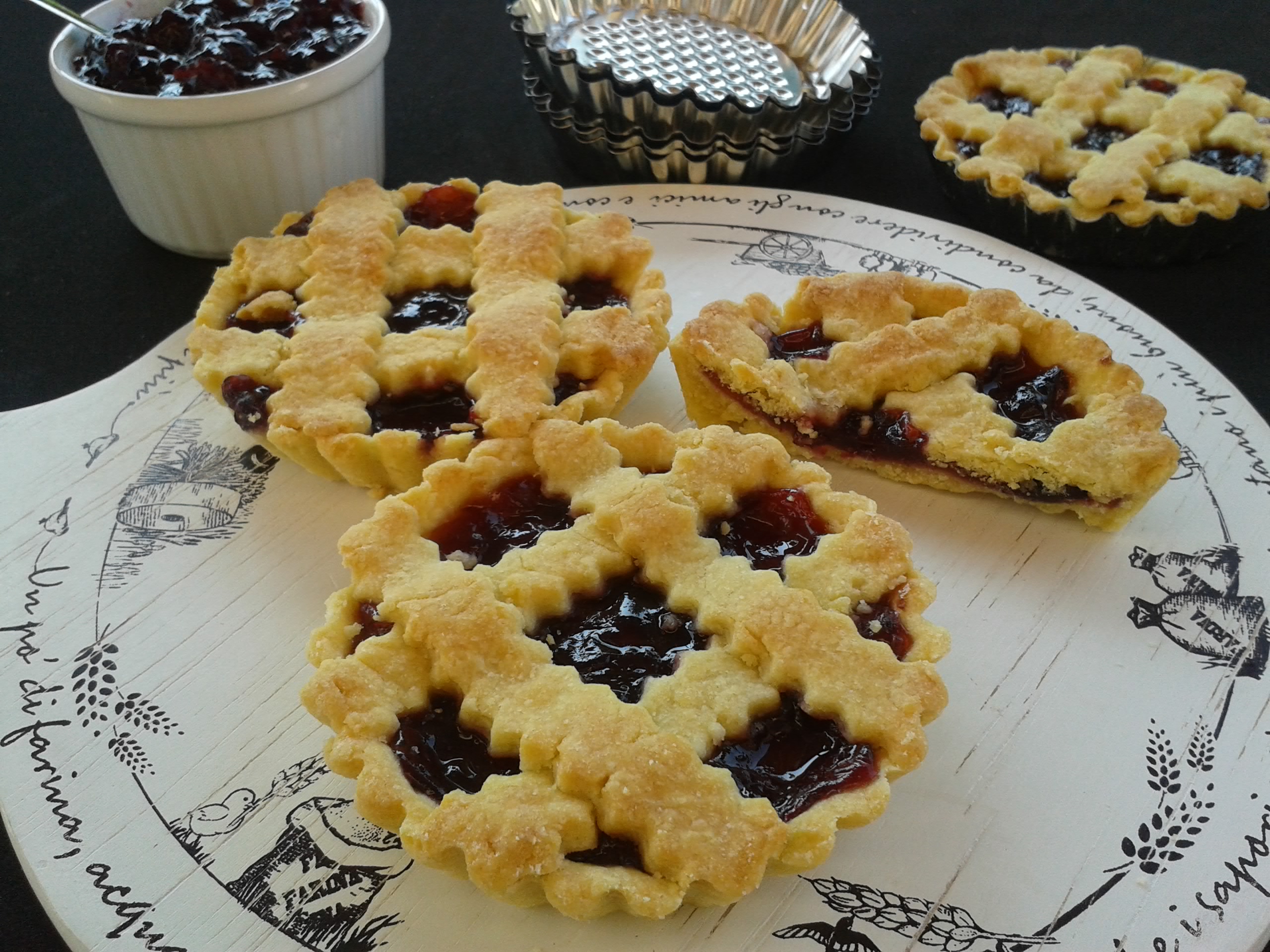 Crostatine a marmellata all'amarena