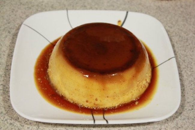 flan con caramello