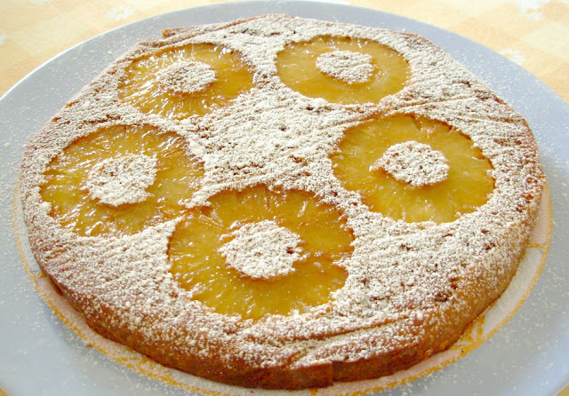 Torta all'ananas