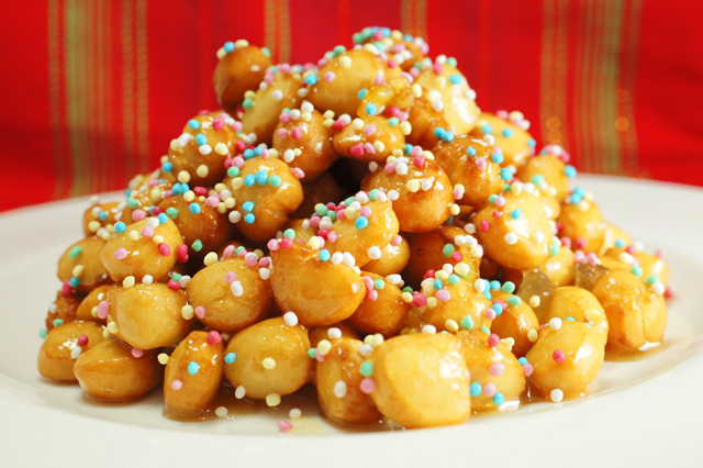 A Nstale: Struffoli Napoletani 1° Parte