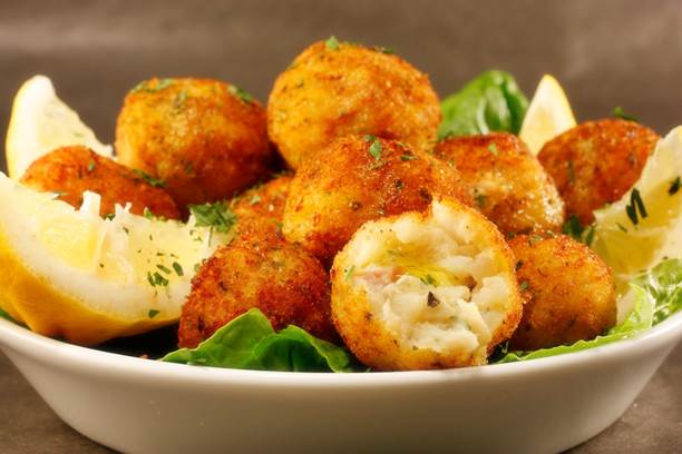 Ricetta per i più piccoli: polpette di patate e salmone