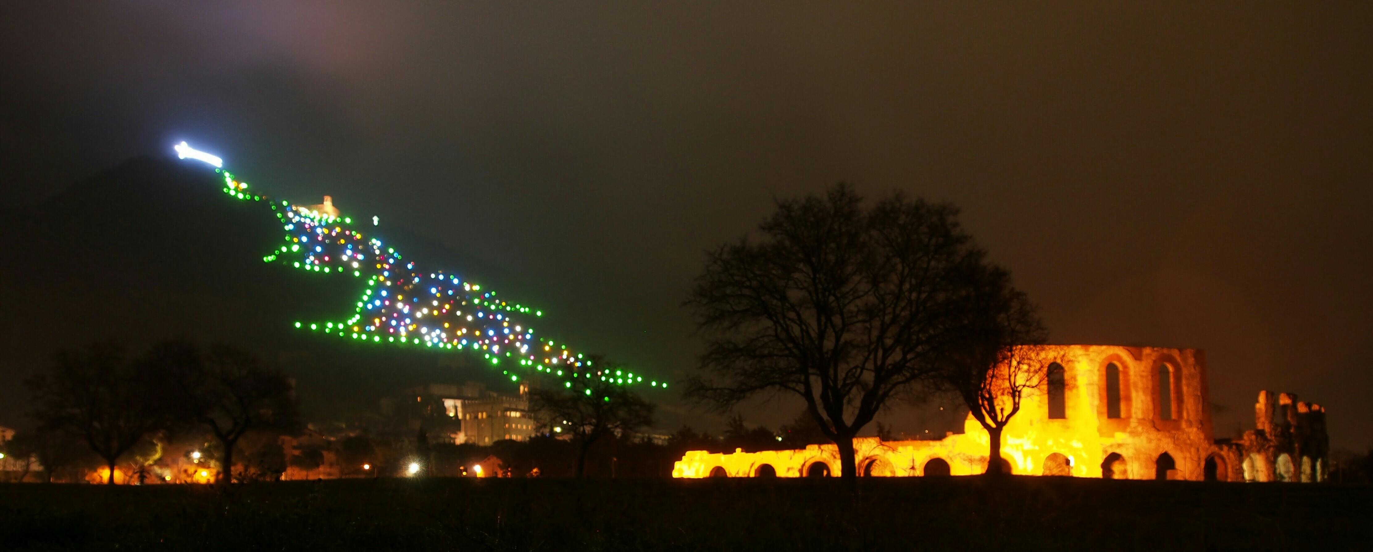 Gubbio: conto alla rovescia per l'accensione dell'albero