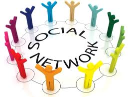 UNA VITA IN UN SOCIAL NETWORK O UN SOCIAL NETWORK IN UNA VITA?