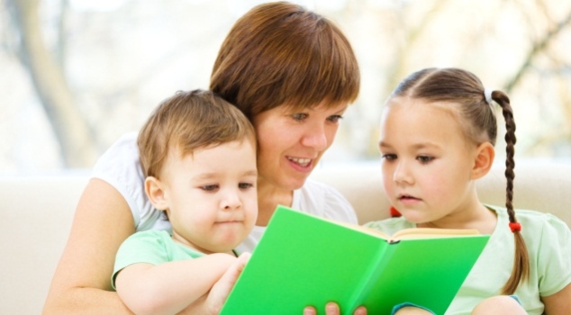 Tre motivi per aiutare i bambini a leggere