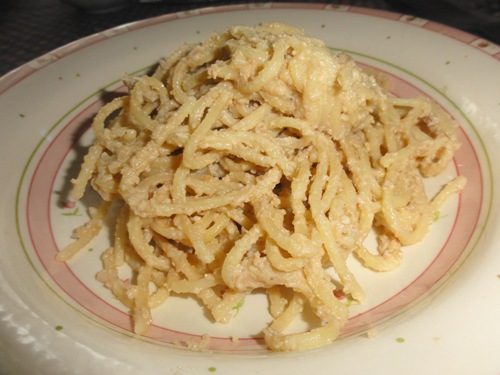 BUCATINI CON SUGO DI NOCI