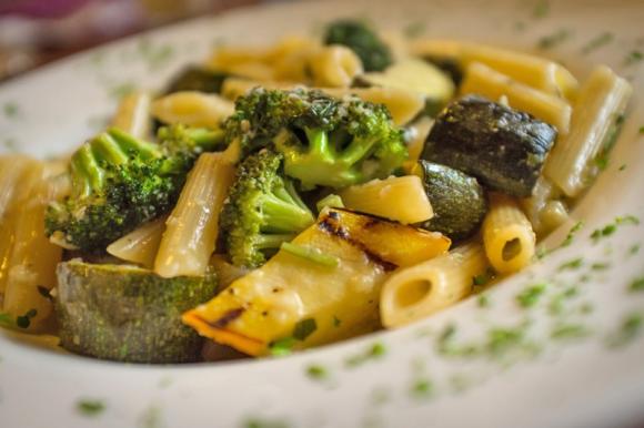 Orecchiette con cavolo e noci