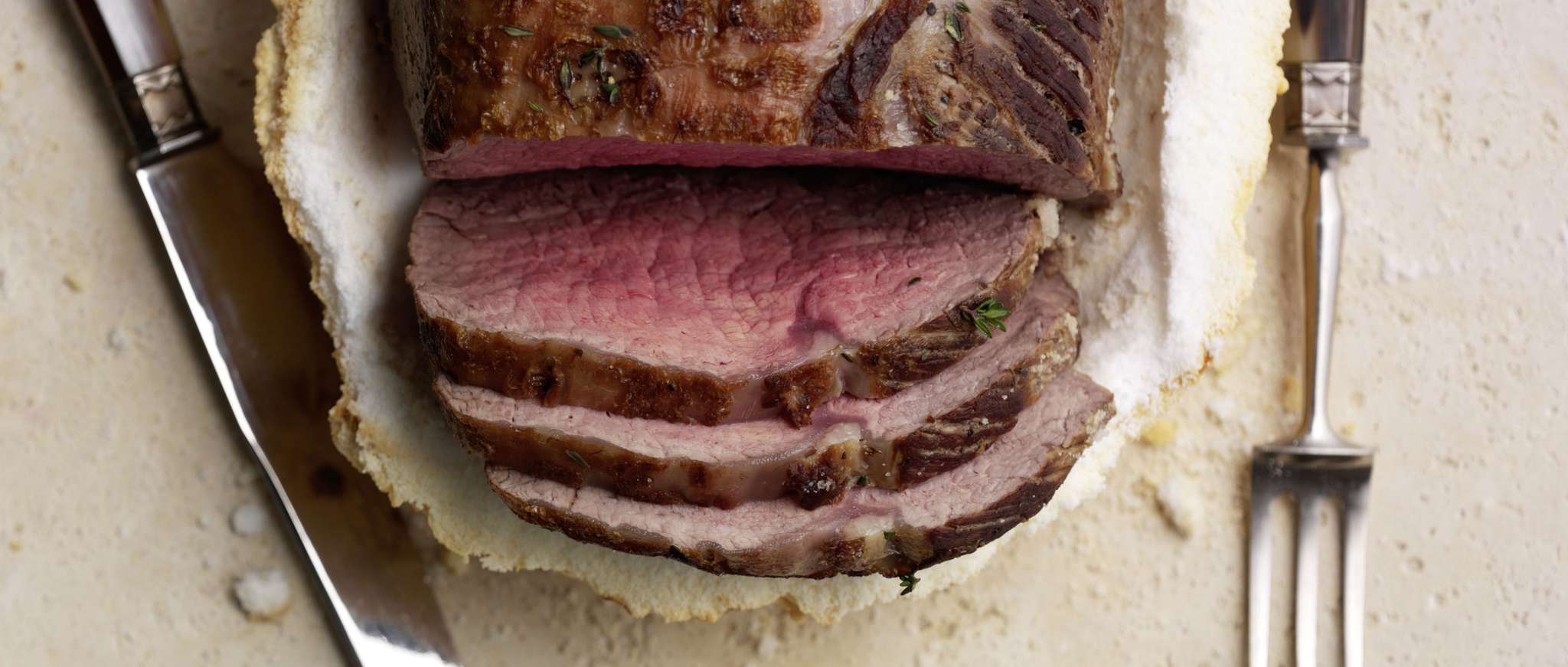 Roast beef in crosta di pepe