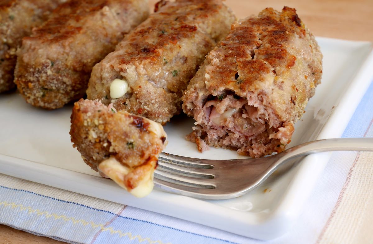 Polpettoncini al forno con il salame e formaggio