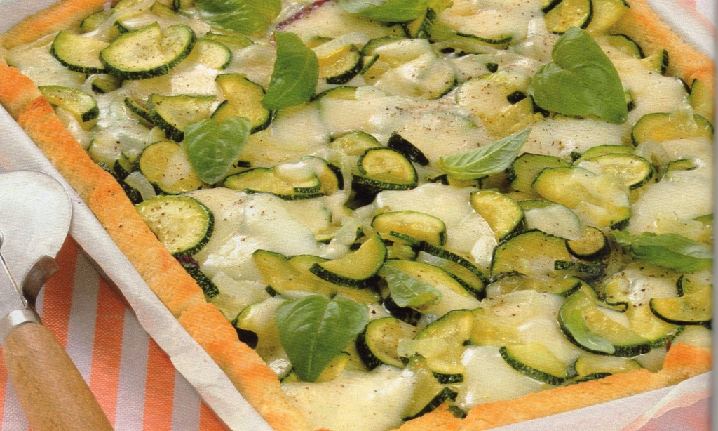 Pizza con zucchine ed Emmental