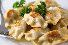 Pierogi. La Polonia prende per la gola